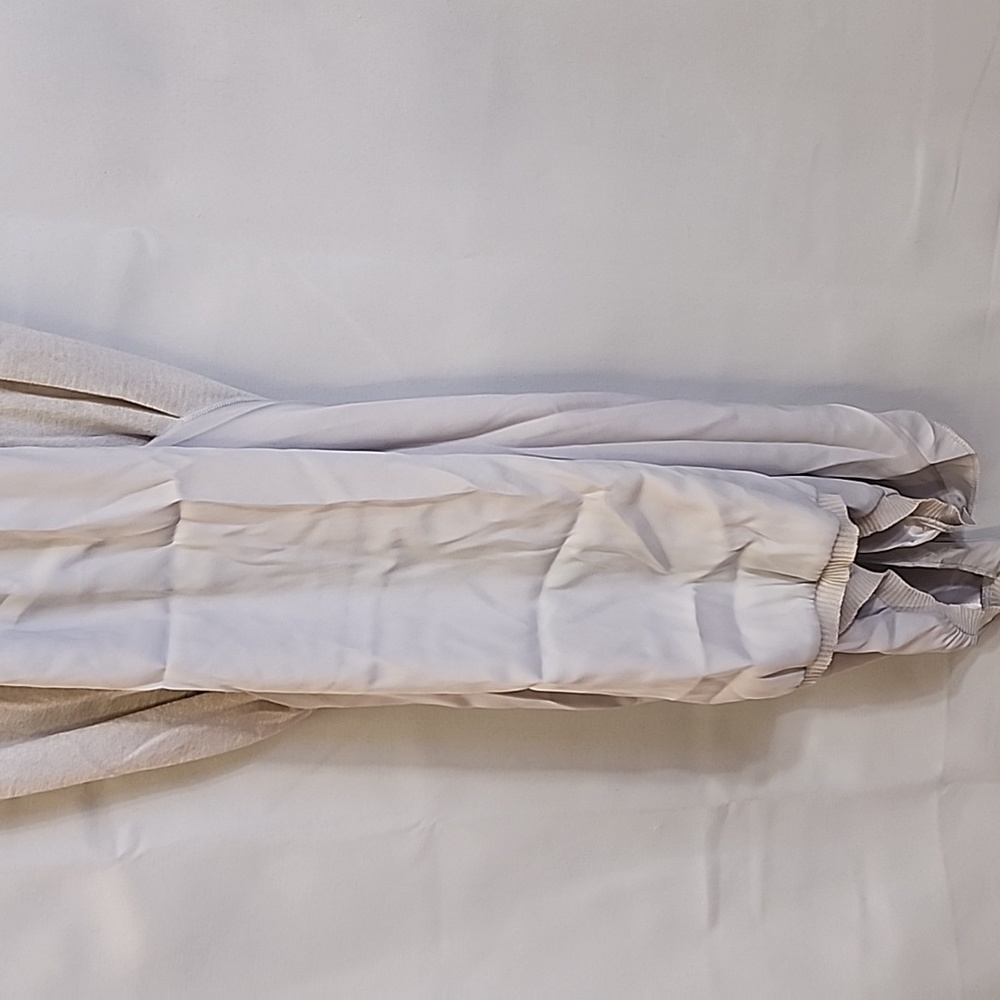 (0190) NWT LO not EQUAL Italian dress - Picture 5 of 8